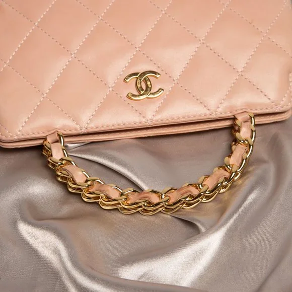 Extremely rare pink CHANEL bag - Picture 5 of 13
